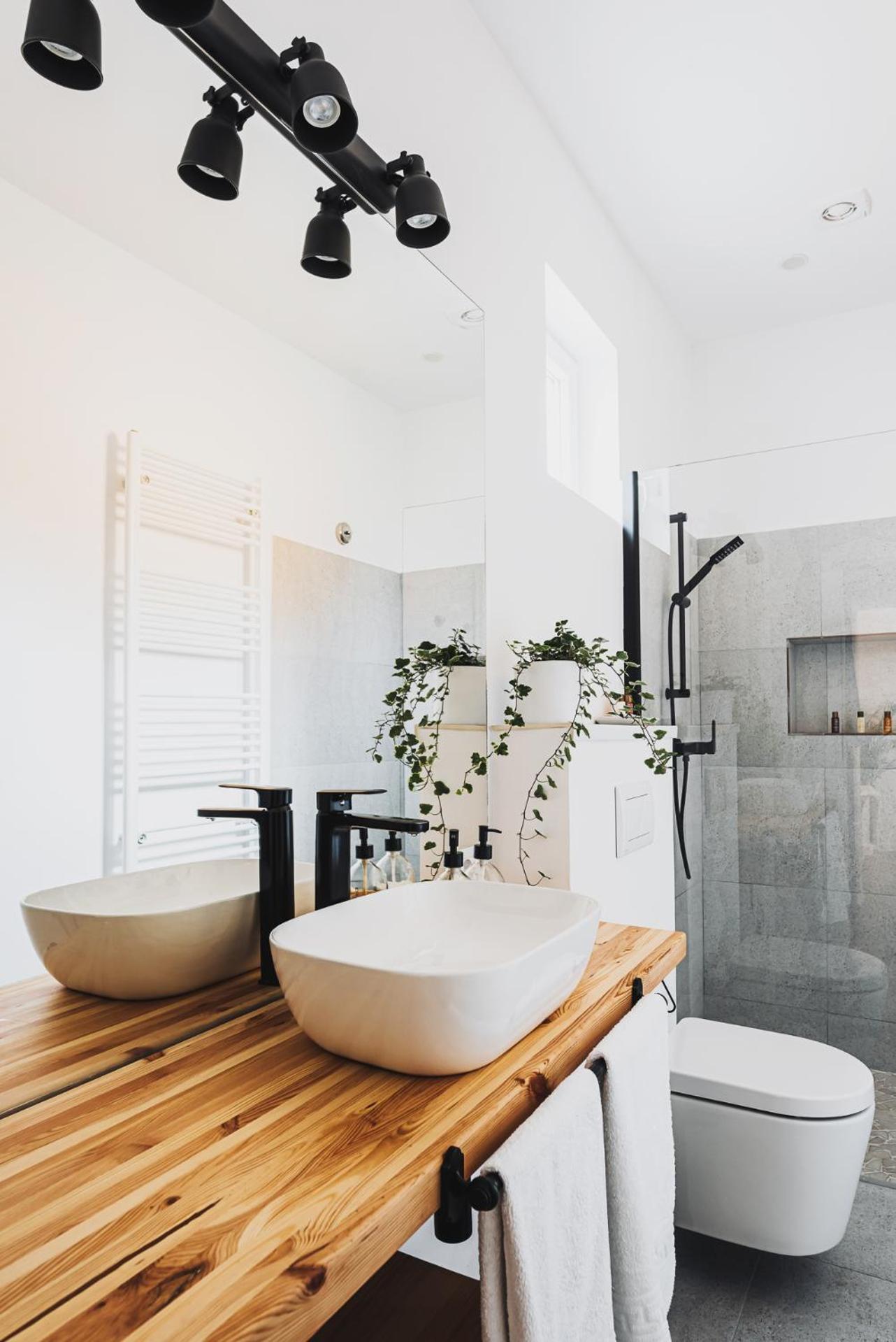 Voya Apartments - A Luxury Oasis In The Old Town Braşov Esterno foto